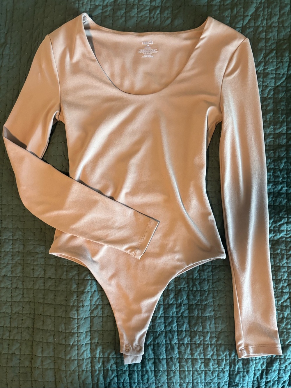 nuuds Light Cream Long-Sleeve Scoop Neck Bodysuit